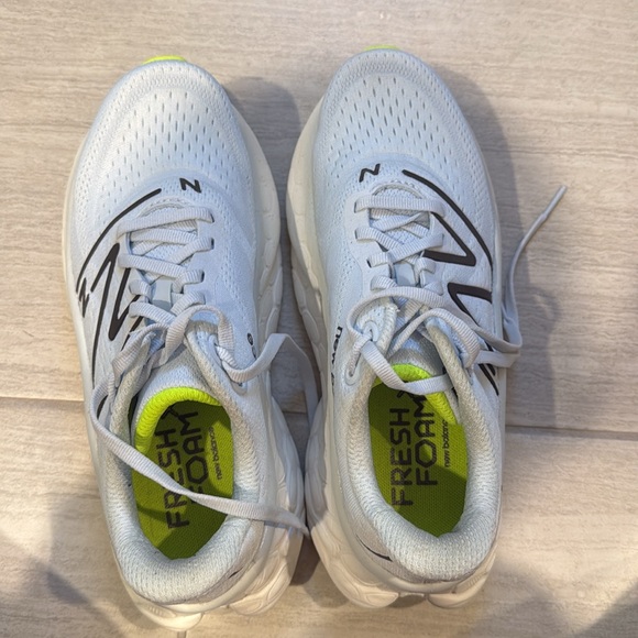 Womens New Balance Fresh Foam X More v4 - Picture 2 of 7